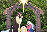 Manger scene outdoor decor