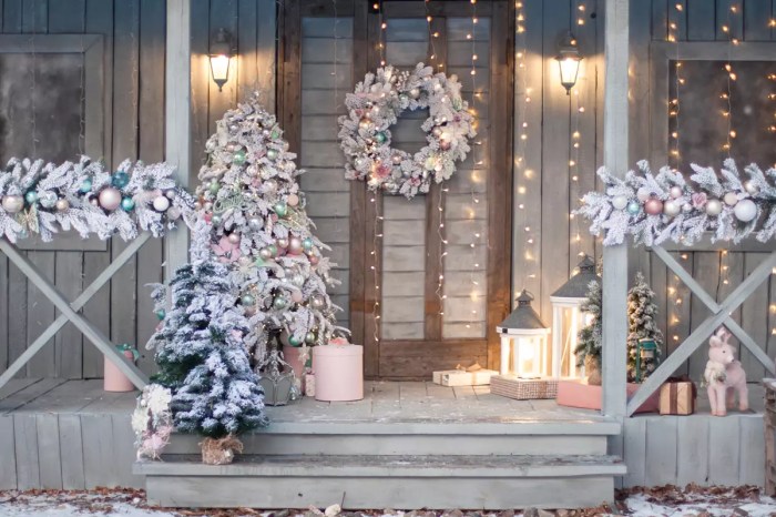 Outdoor patio christmas decor