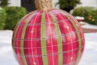 Large outdoor christmas decor