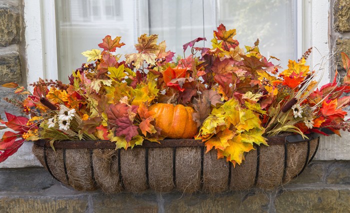 Cheap fall outdoor decor